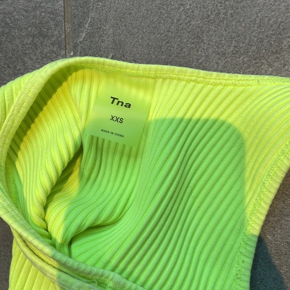 Tna neon tank - Picture 3 of 3